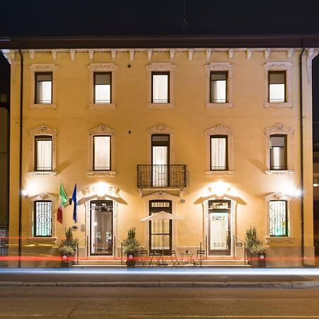 Hotel Fontana Verona Kültér fotó
