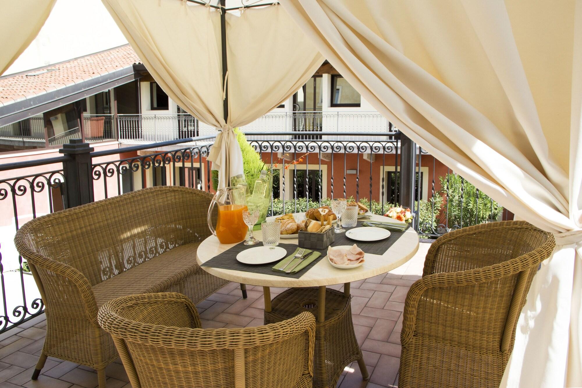 Hotel Fontana Verona Kültér fotó